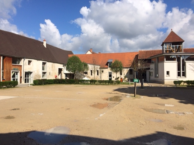 Ferme des associations de bruyères sur oise